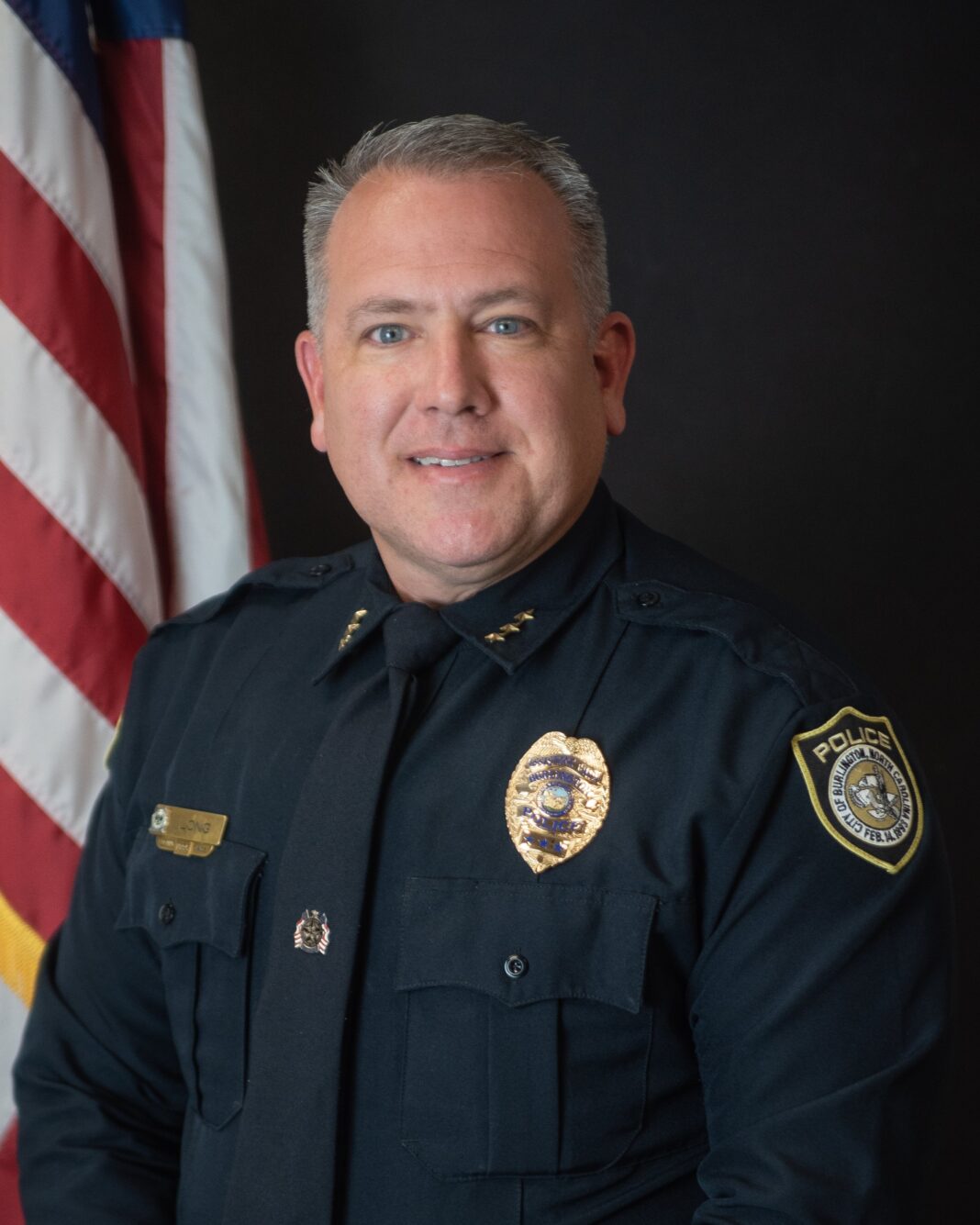 Con acciones justas y equitativas nuevo Jefe de Policía de Burlington espera ganar confianza de residentes de la ciudad Con acciones justas y equitativas nuevo Jefe de Policía de Burlington espera ganar confianza de residentes de la ciudad