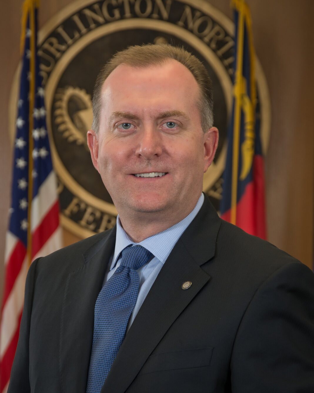 Alcalde de Burlington, James Butler: La lucha contra la delincuencia con inteligencia policial y estrategia es más eficaz Alcalde de Burlington, James Butler: La lucha contra la delincuencia con inteligencia policial y estrategia es más eficaz