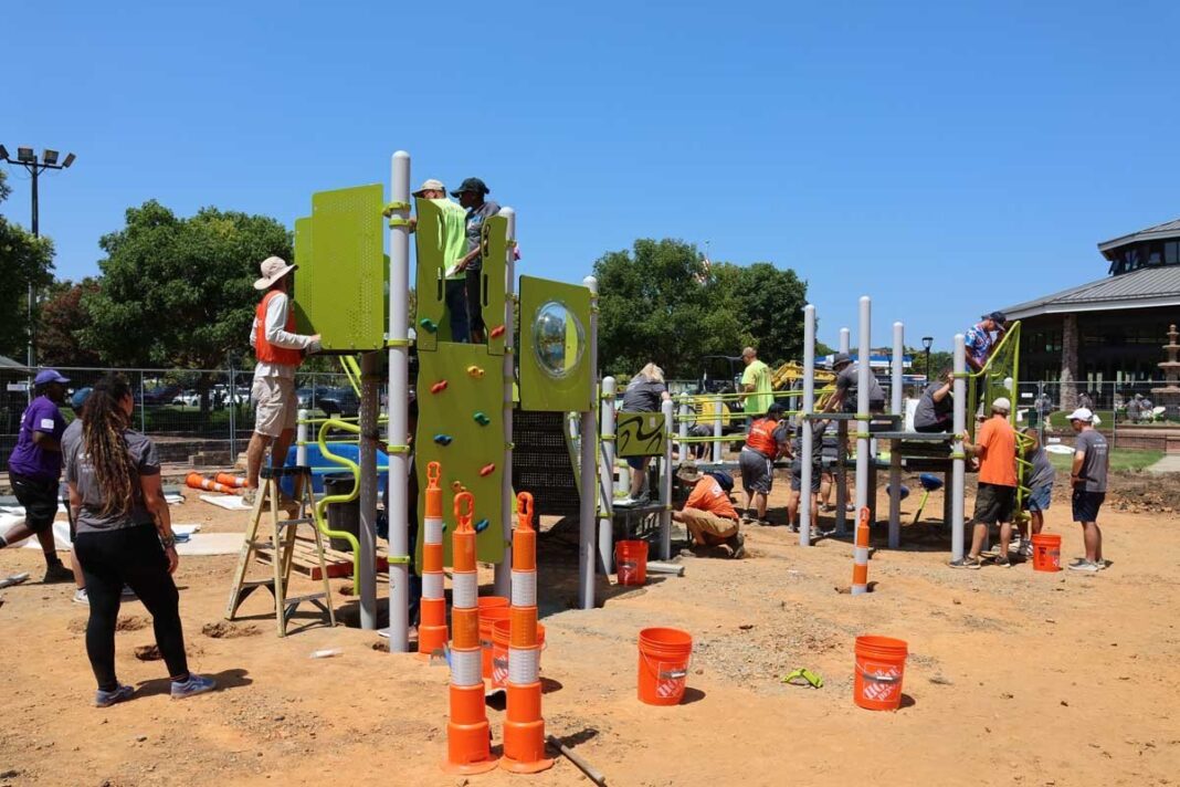 Inauguran el primer parque infantil inclusivo de Burlington Inauguran el primer parque infantil inclusivo de Burlington